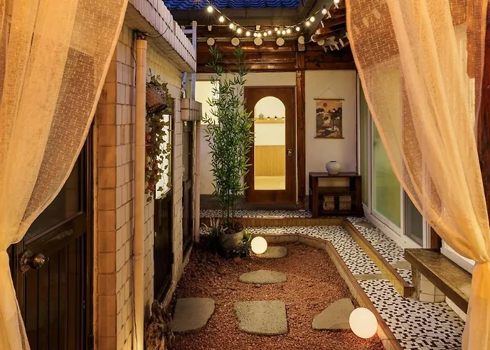 Hanok Private House With Frond Yard Daire *