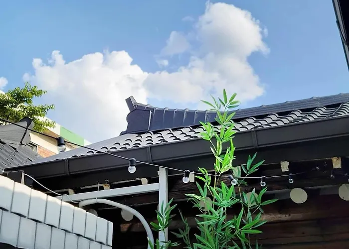 Daire Hanok Private House With Frond Yard Seul